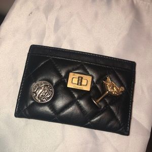 Chanel holder credit cards